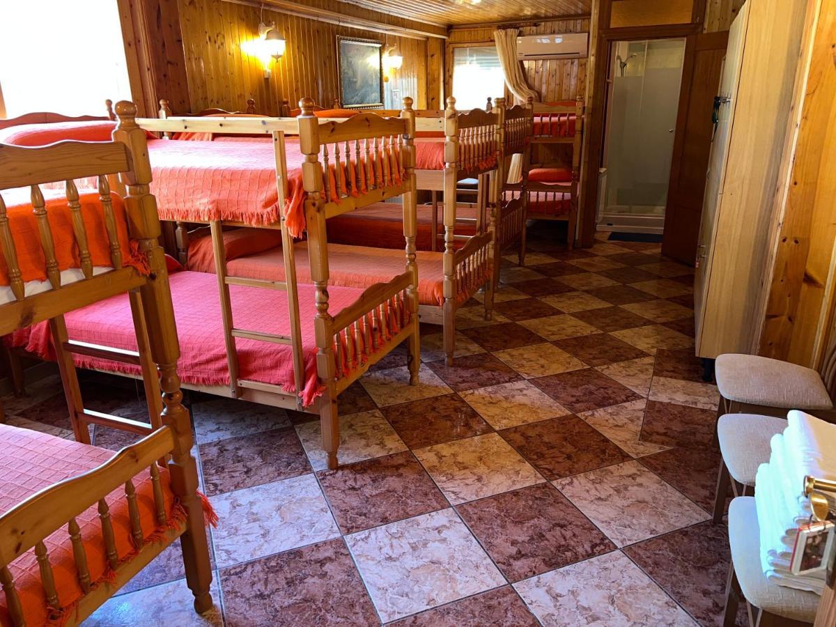 Bungalows & Albergue La Playa Логроньйо Екстер'єр фото