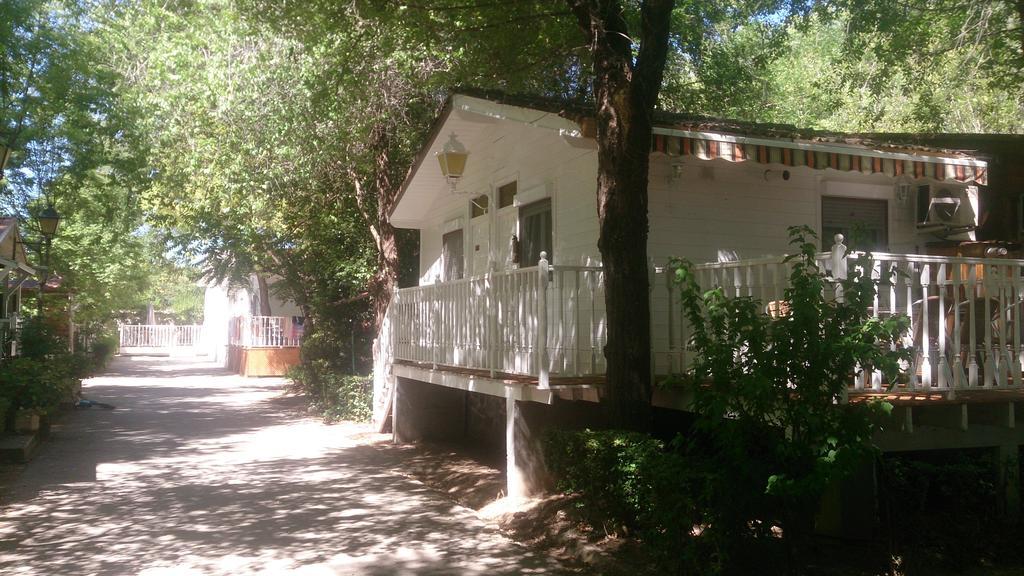 Bungalows & Albergue La Playa Логроньйо Номер фото