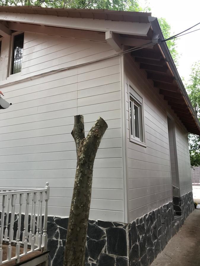 Bungalows & Albergue La Playa Логроньйо Екстер'єр фото